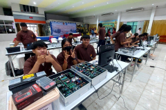 Upskill-Reskill-Coding-STEM-IOT-13