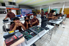 Upskill-Reskill-Coding-STEM-IOT-14