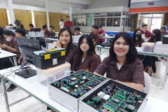 Upskill-Reskill-Coding-STEM-IOT-30